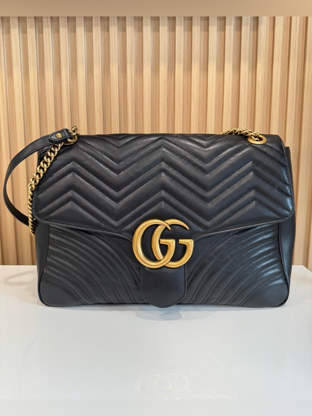 GUCCI Large GG Marmont Matelasse Black Leather Shoulder Bag